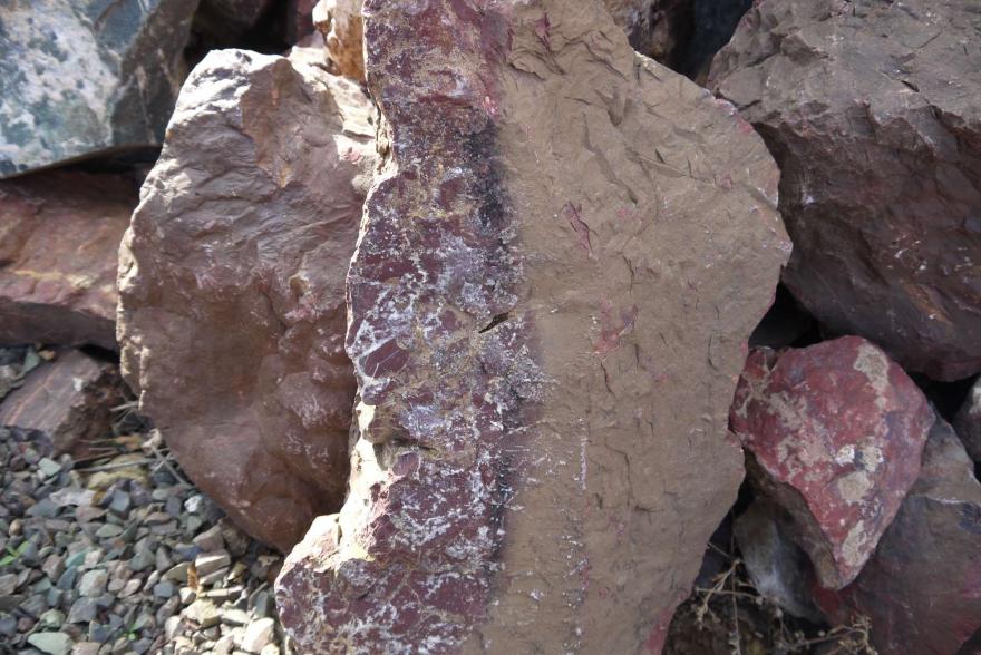 Ландшафтный камень - Яшма окварцованная - 5